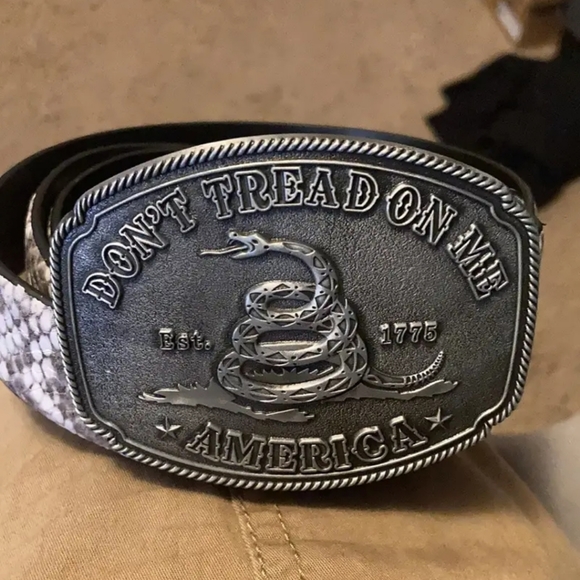 New don't tread on me snake belt buckle - Picture 7 of 8